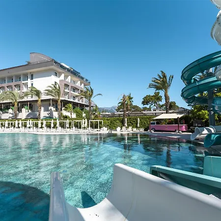 Doubletree By Hilton Antalya-kemer 4* Kemer